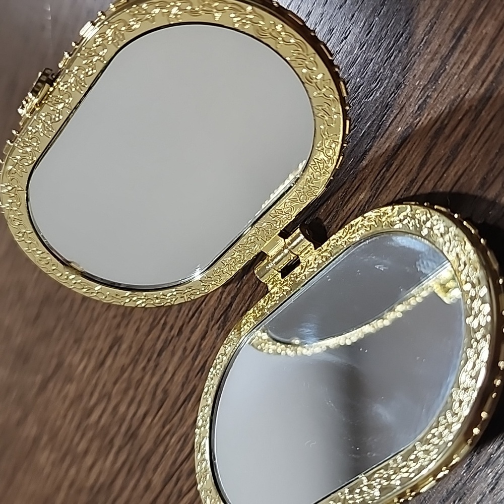Floral Make Up Compact Mirror - Picture 2 of 4